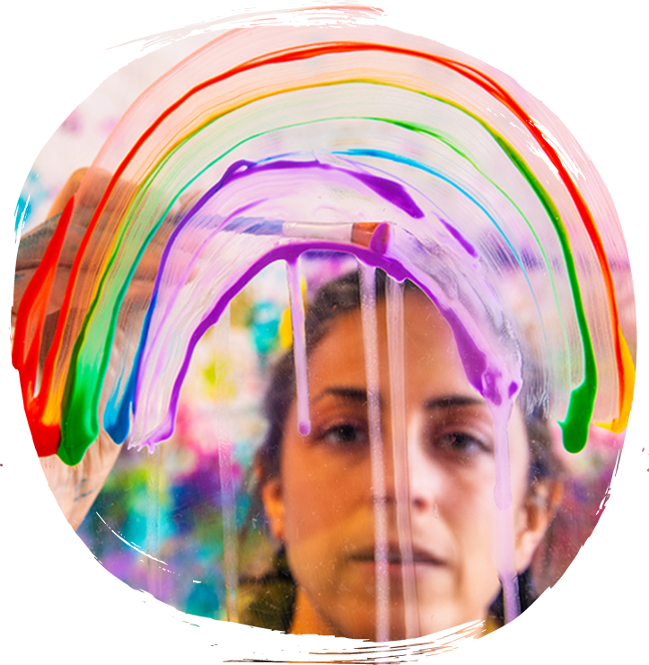 Family art workshop at Artnest Studio